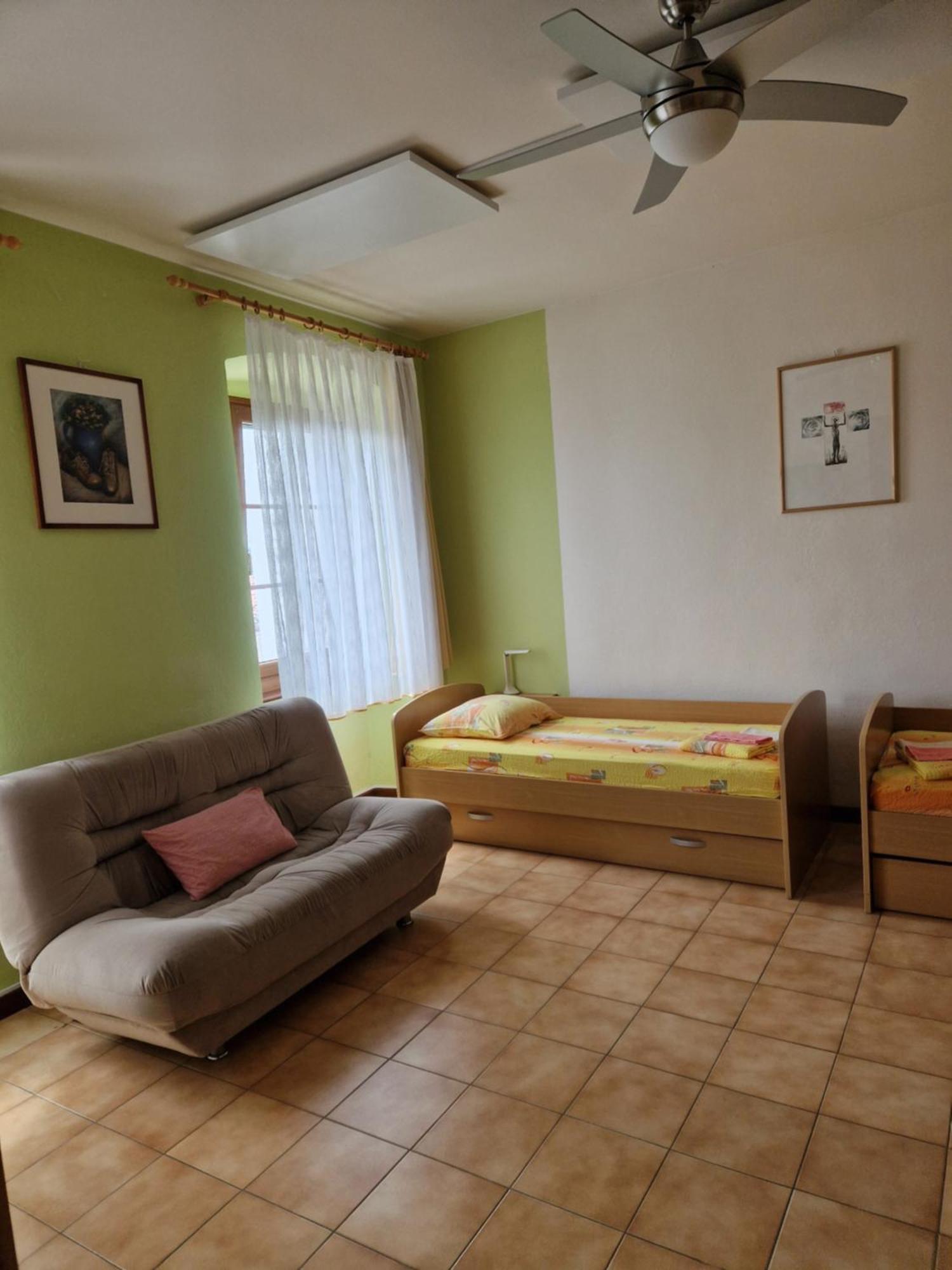 Apartma In Soba Vipavski Kriz Айдовшчіна Номер фото
