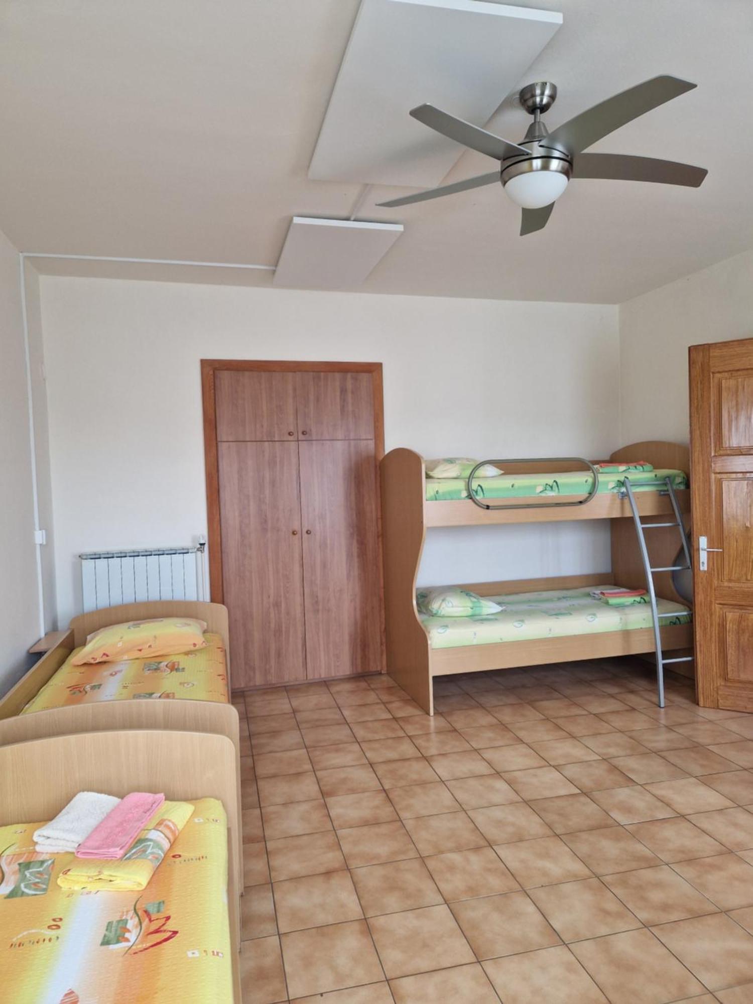 Apartma In Soba Vipavski Kriz Айдовшчіна Номер фото